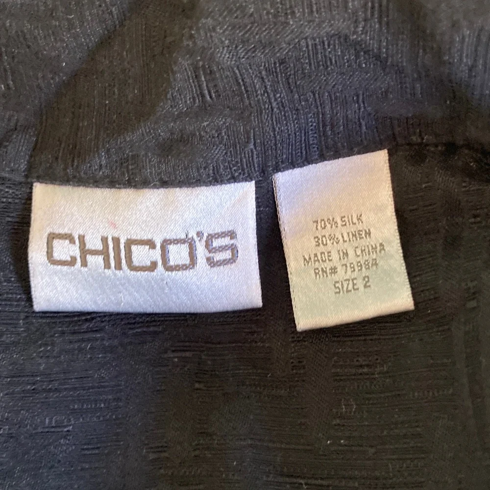 Chicos 2 Womens Size L Casual Black Button Front Lightweight Cropped Jacket